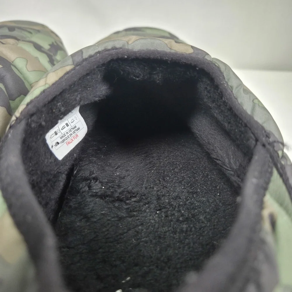The North Face Thermoball Traction Mule V  Slipper Mens 9 Army Camo Grip Sole